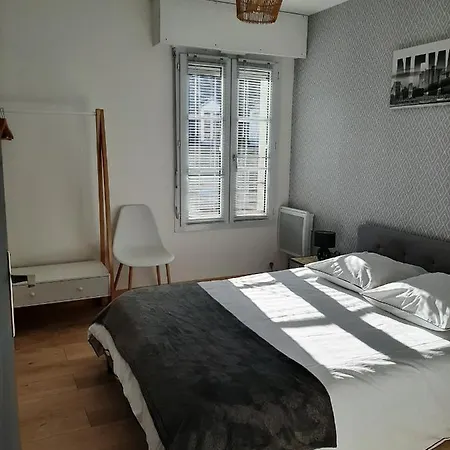 Charmant Appartement Centre Ville Le Ronsard Nogent-le-Rotrou Exterior foto